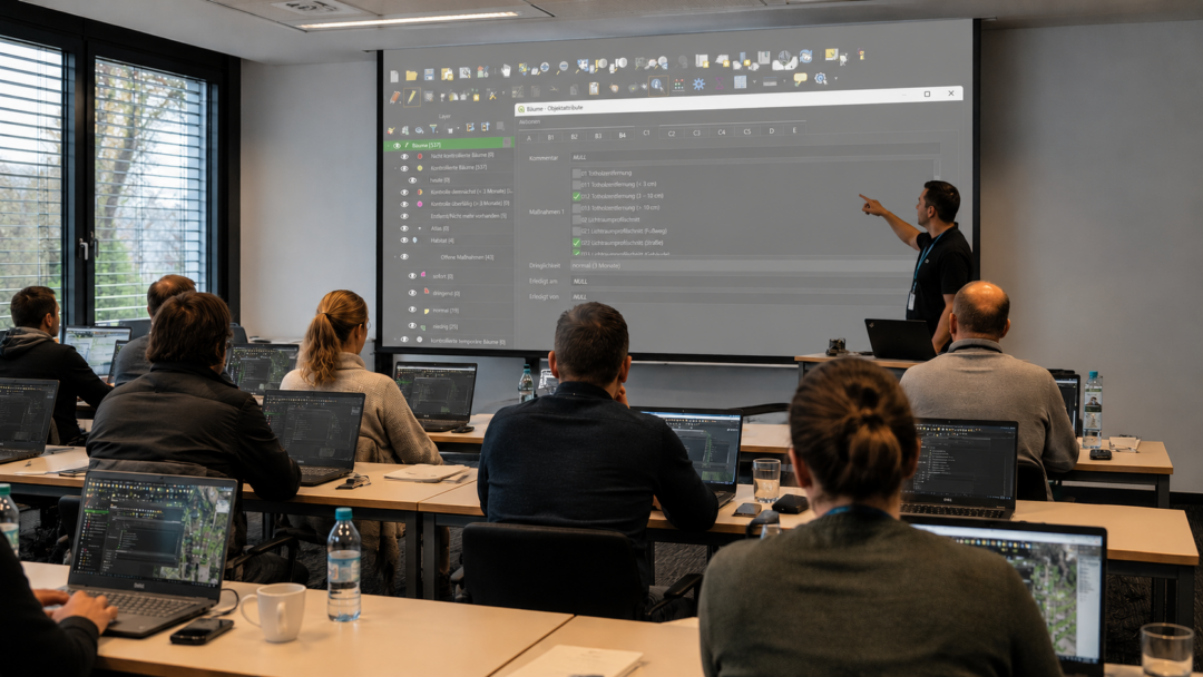 Inhouse-Schulungen für Ihr Baumkataster, QGIS und QField
